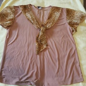 Cute blouse